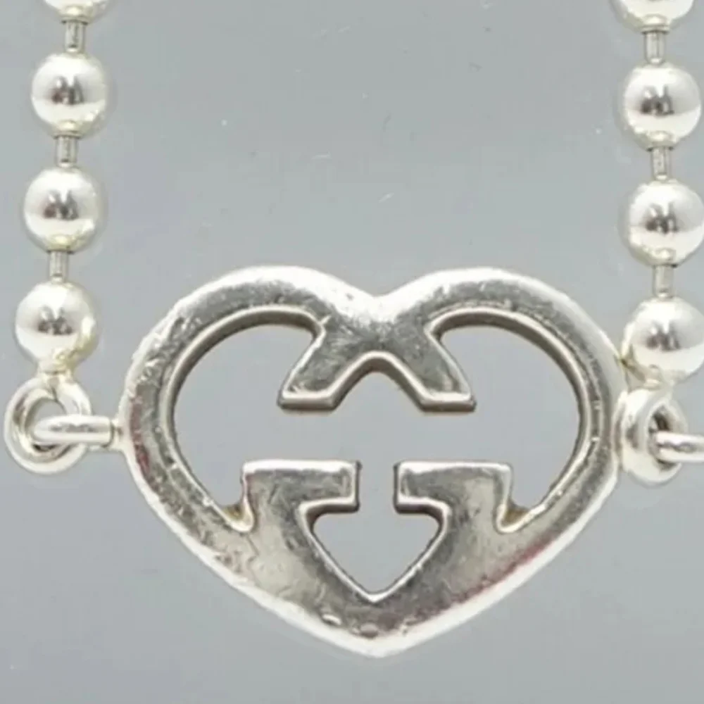 GUCCI RARE LUXURY HEART BRACELET - Picture 4 of 7